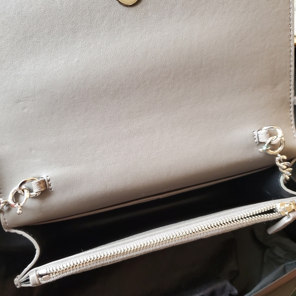 YVES Saint Laurent Kate Chain Wallet With Tassel - Picture 10 of 16